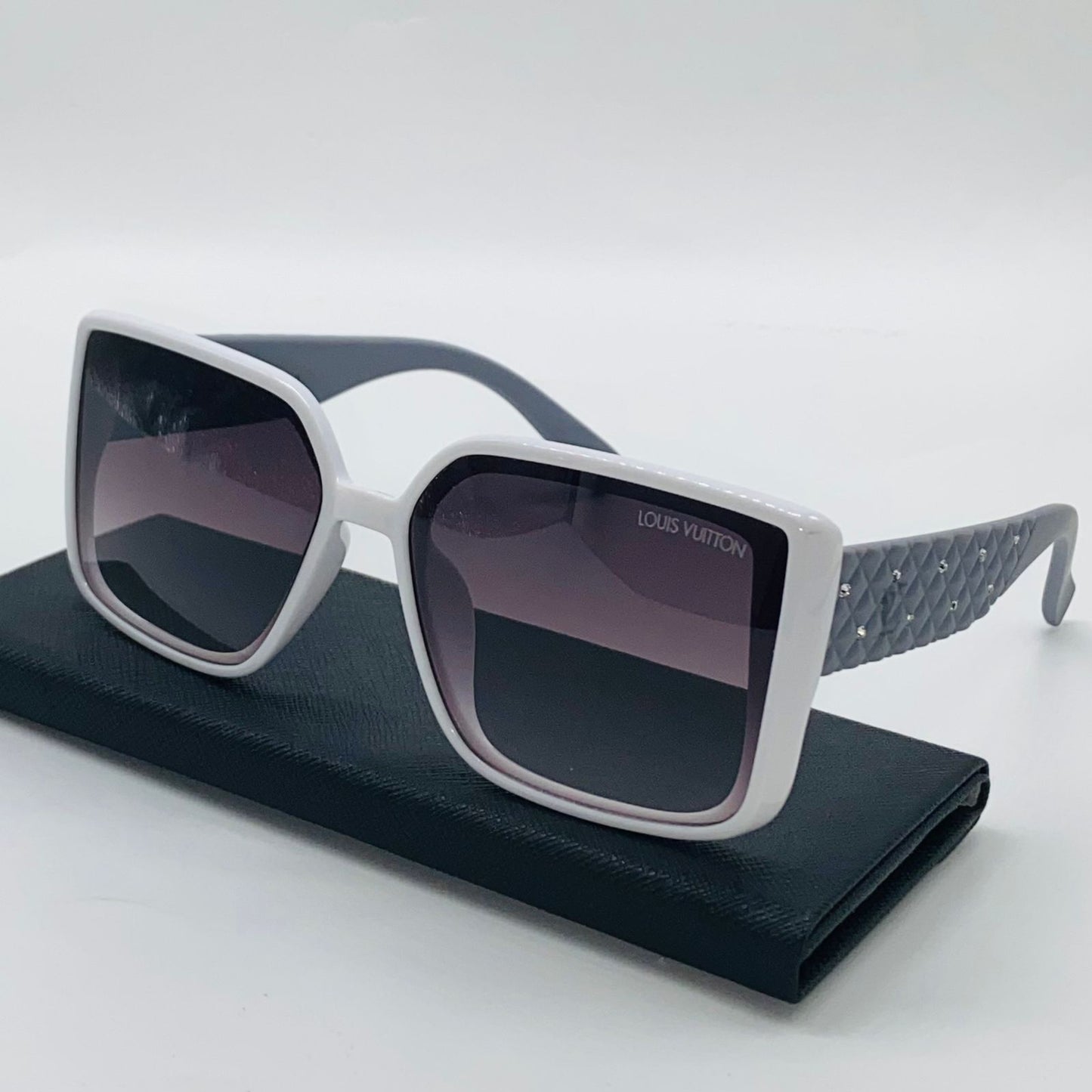 SUNGLASSES LOUIS VUITTON DELUXE