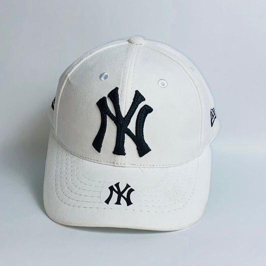 CAP CLASSIC WHITE EDITION