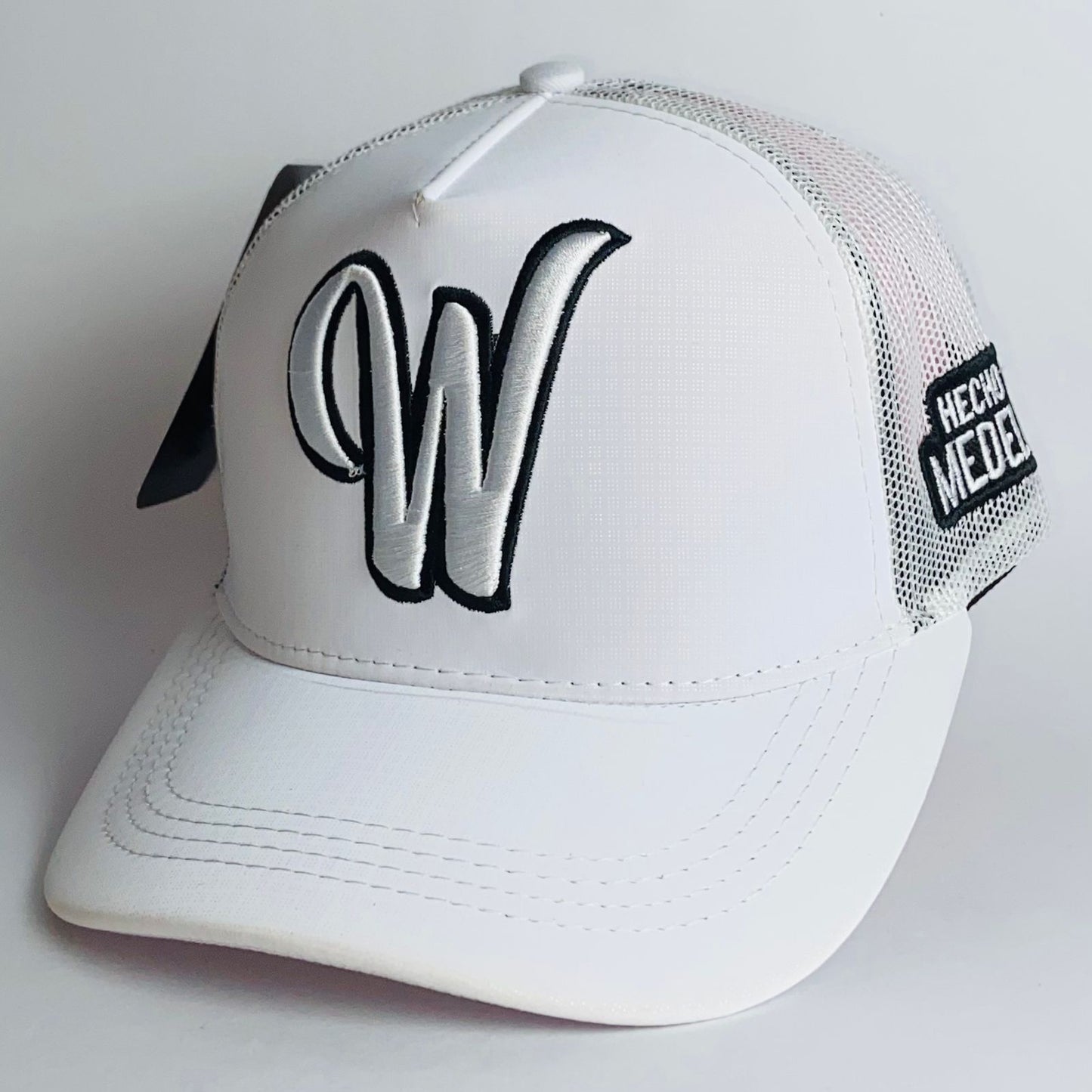 CAP WEST WHITE